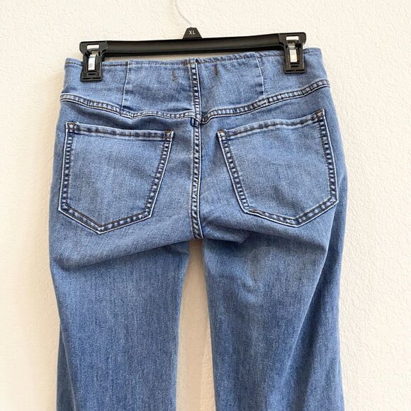 Free People Penny Pull On Flare Leg Jeans Size 25 Medium Wash - Picture 9 of 10